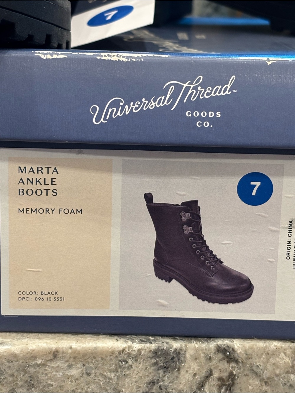 Universal threads Black Women's Lace-Up Combat Boots - Picture 2 of 5